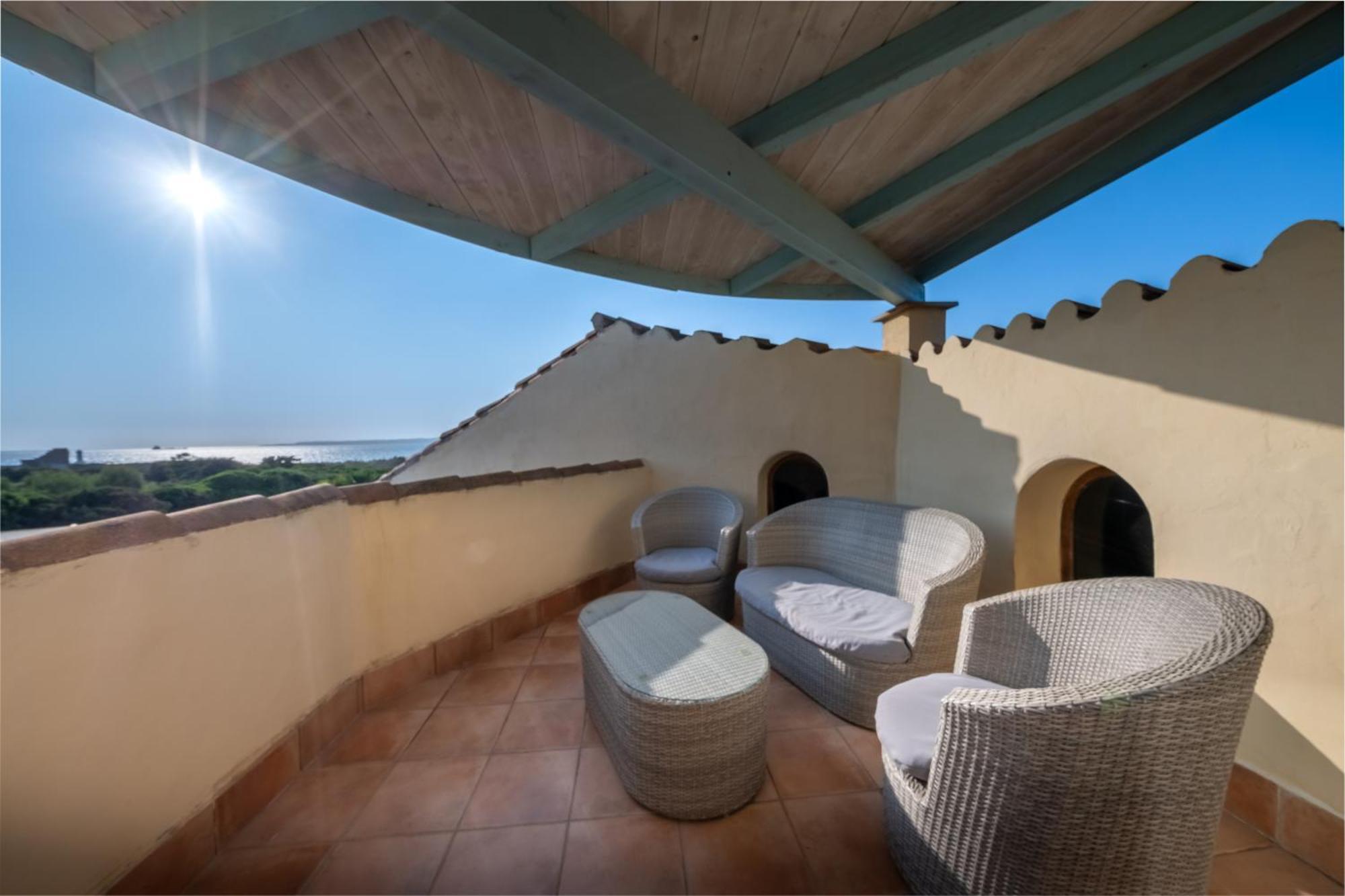 Hotel Luci Del Faro Calasetta Exterior photo